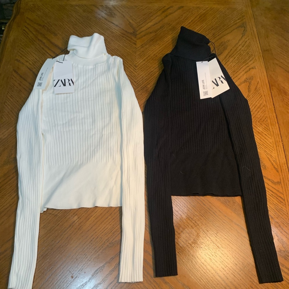 Zara Turtleneck Crop (2) Black and White Size Small